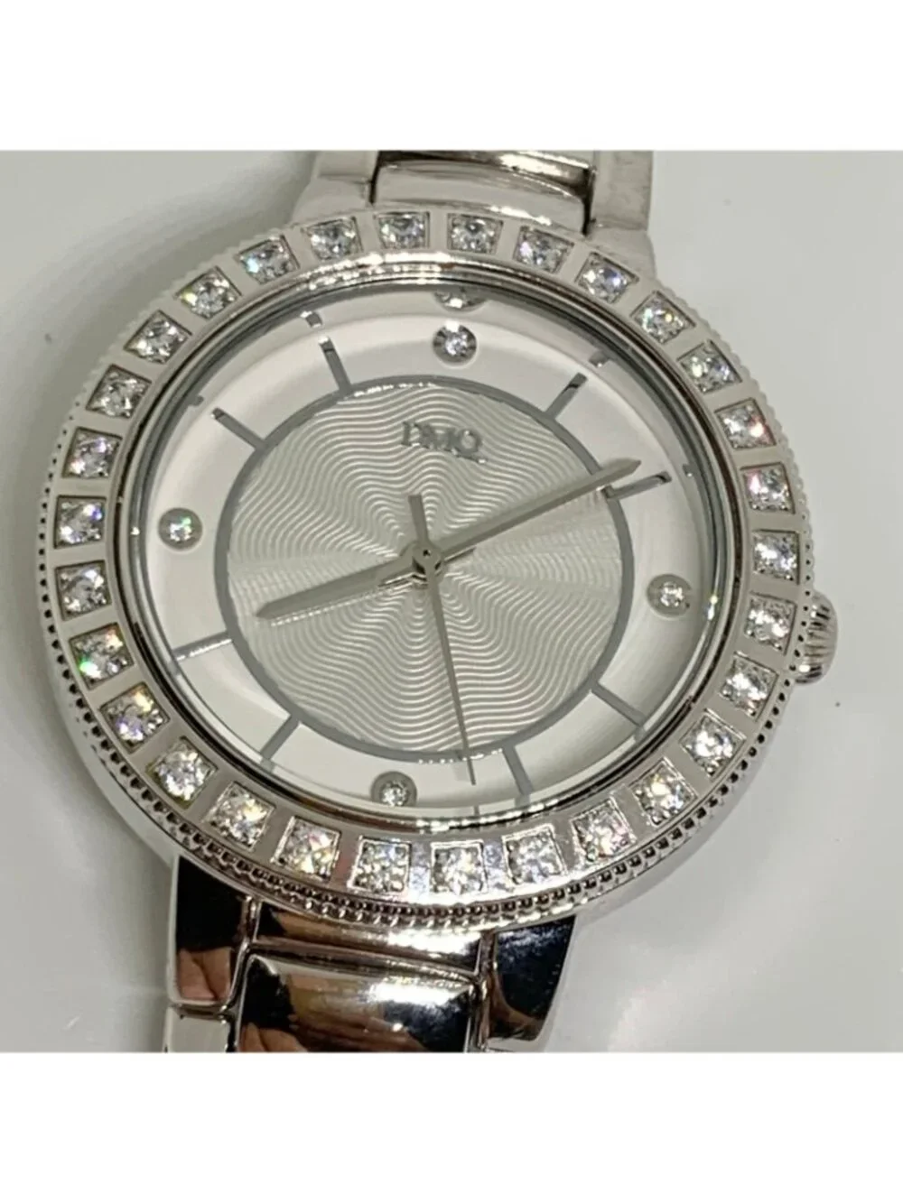 DMQ women’s silver tone watch 35mm quartz mop dial rhineston up to 7.5” running